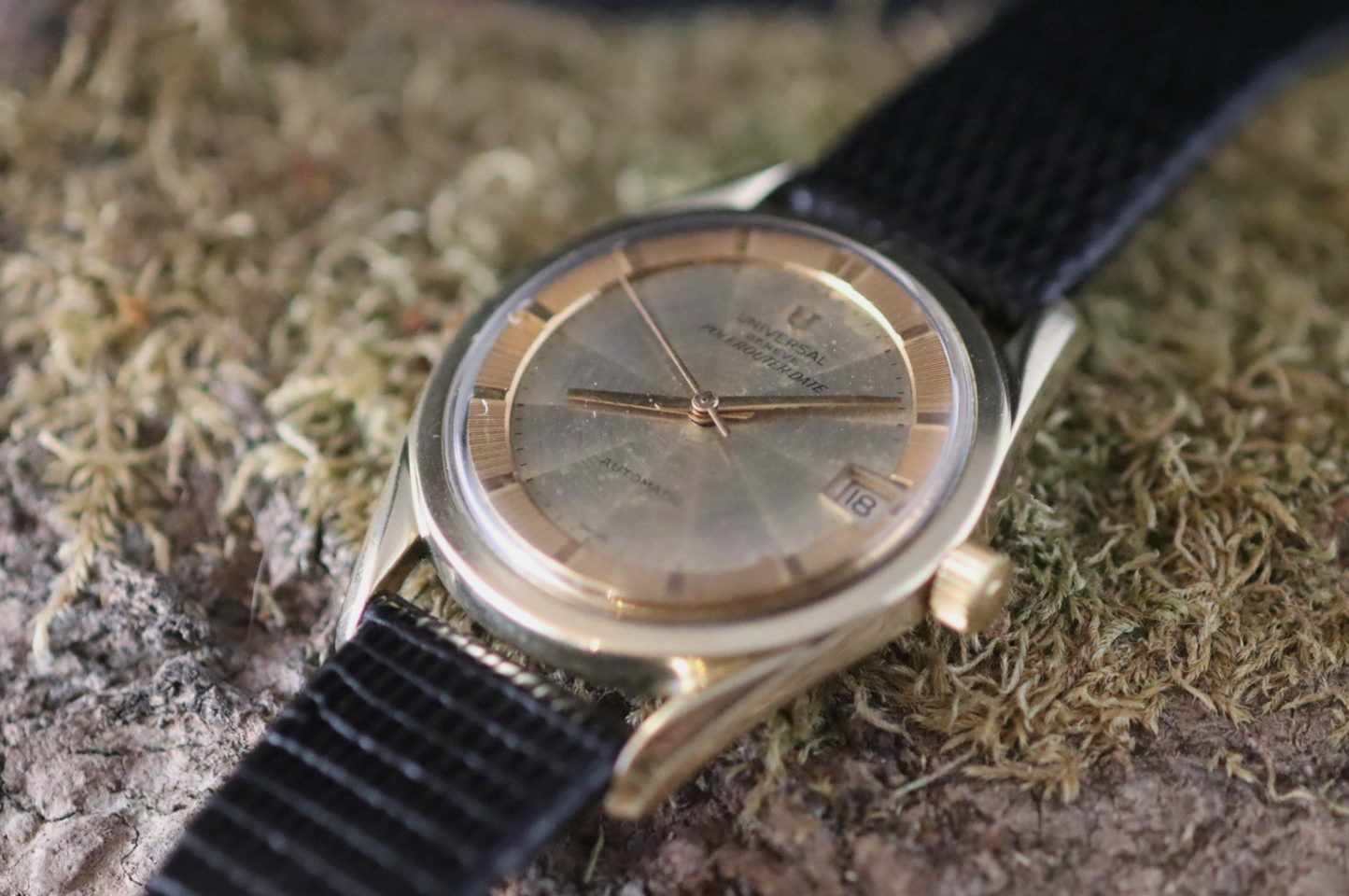 Universal Genève Polerouter Date