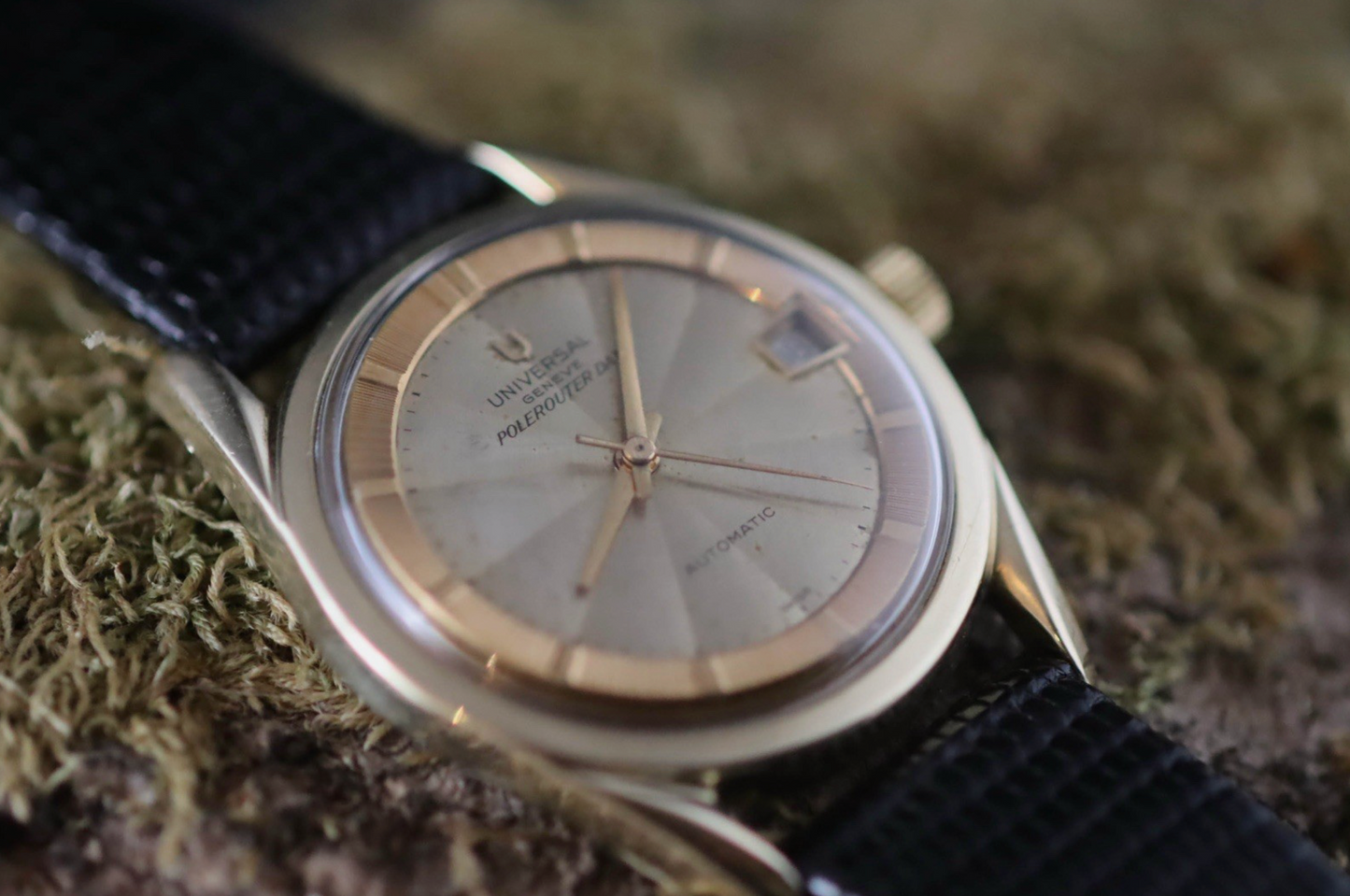 Universal Genève Polerouter Date